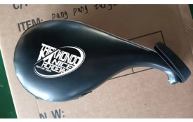 RAQUETTE DE FRAPPE TYAEKWONDO : 20 €